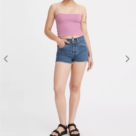 Levi’s Women’s 28 Original 501 Salsa Halfway Medium Indigo High Rise Denim Short - Picture 9 of 11